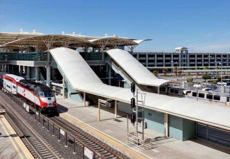 Fairfield Inn & Suites By Marriott San Francisco Airport Millbrae Εξωτερικό φωτογραφία